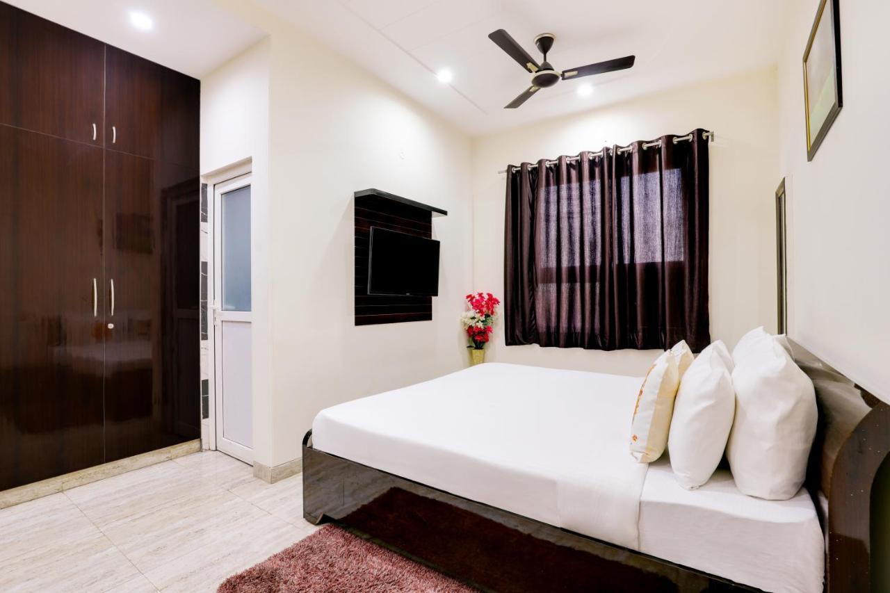 S2l Suites & *