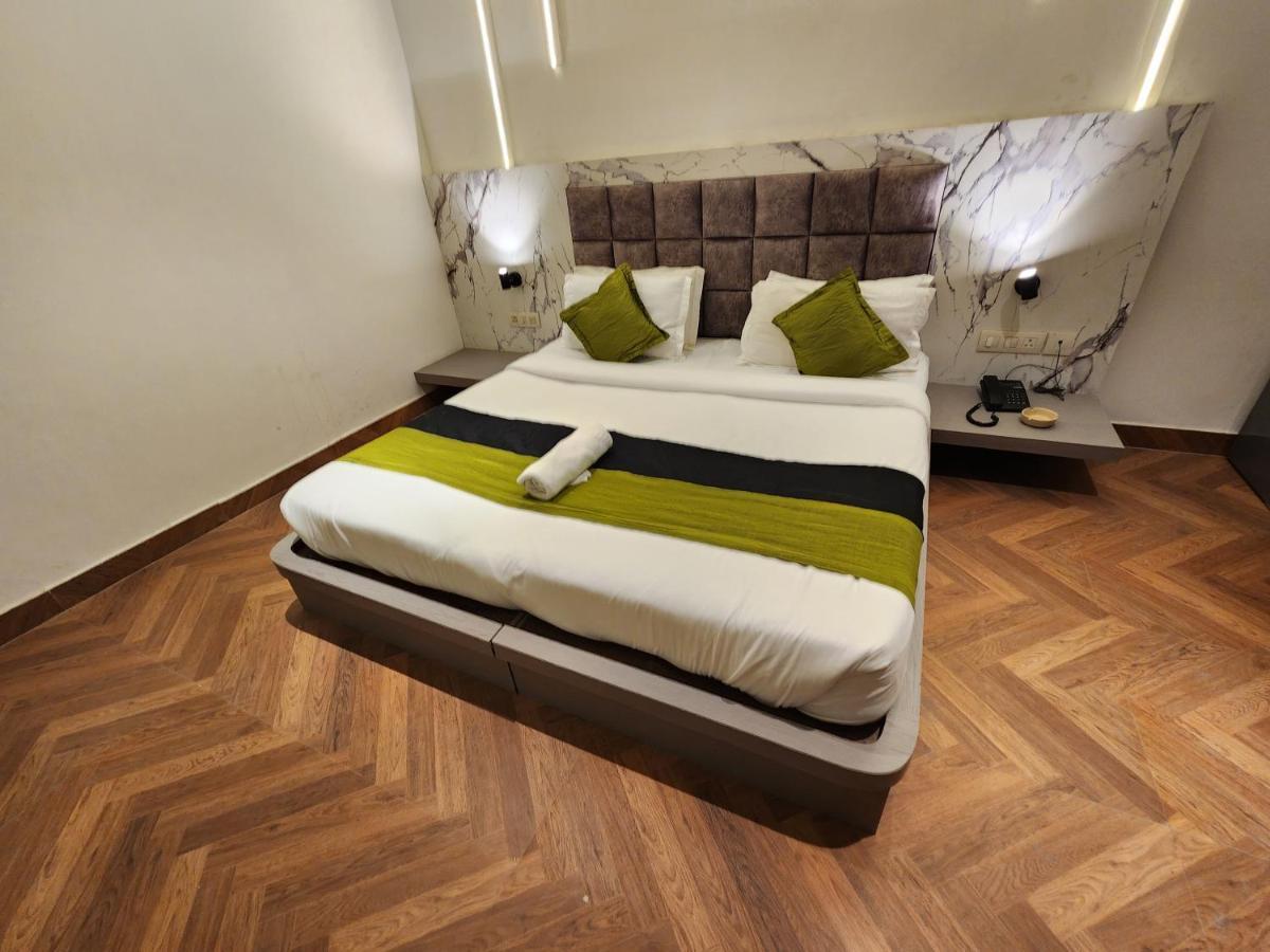 Square9 - A Boutique Gurgaon