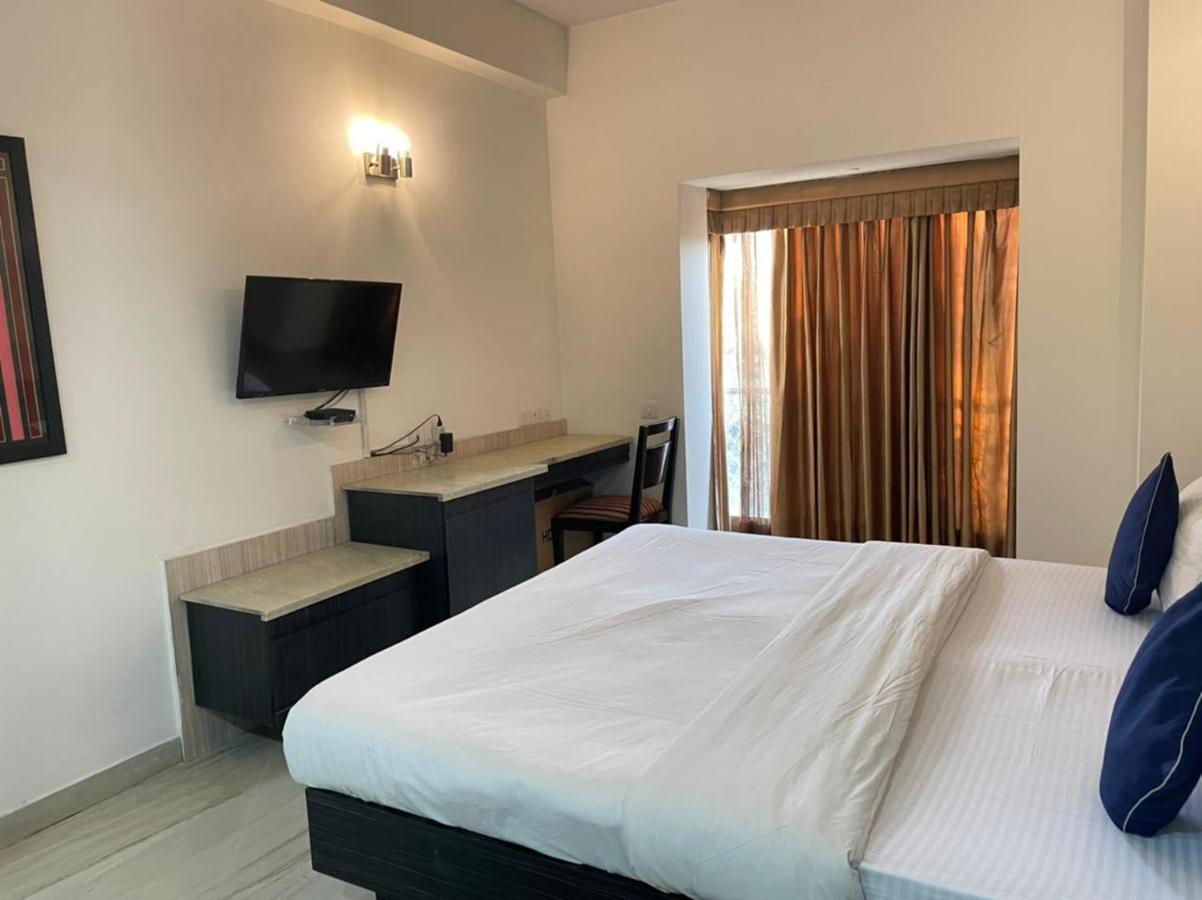 Aparthotel Bedchambers Serviced Apartments, Sector 40 Gurgaon