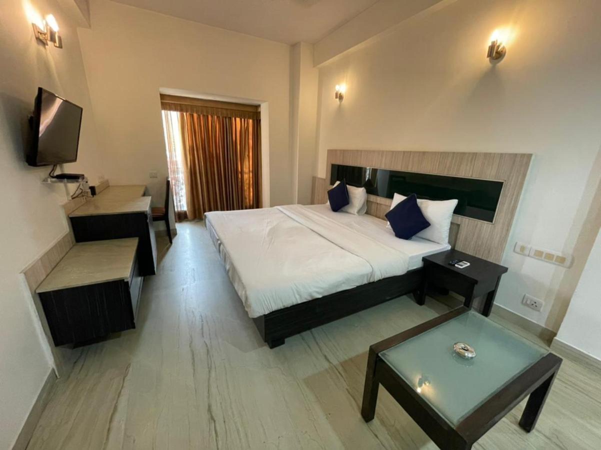 Bedchambers Serviced Apartments, Sector 40 * Gurgaon