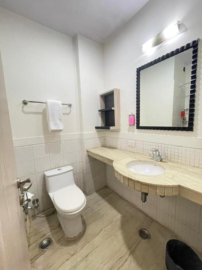 Bedchambers Serviced Apartments, Sector 40 * Gurgaon