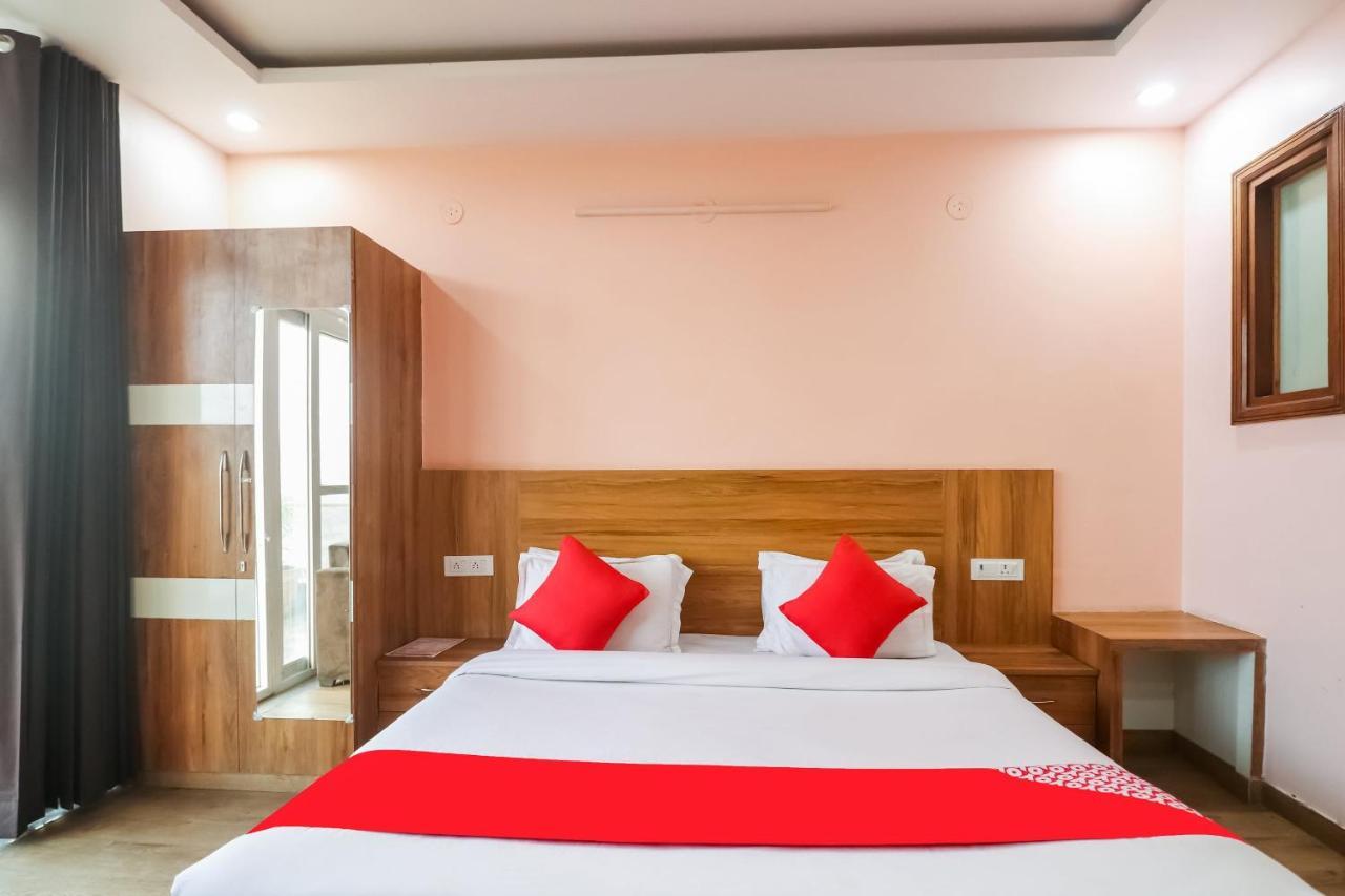 Oyo Aqua Near Omaxe Celebration Mall Gurgaon