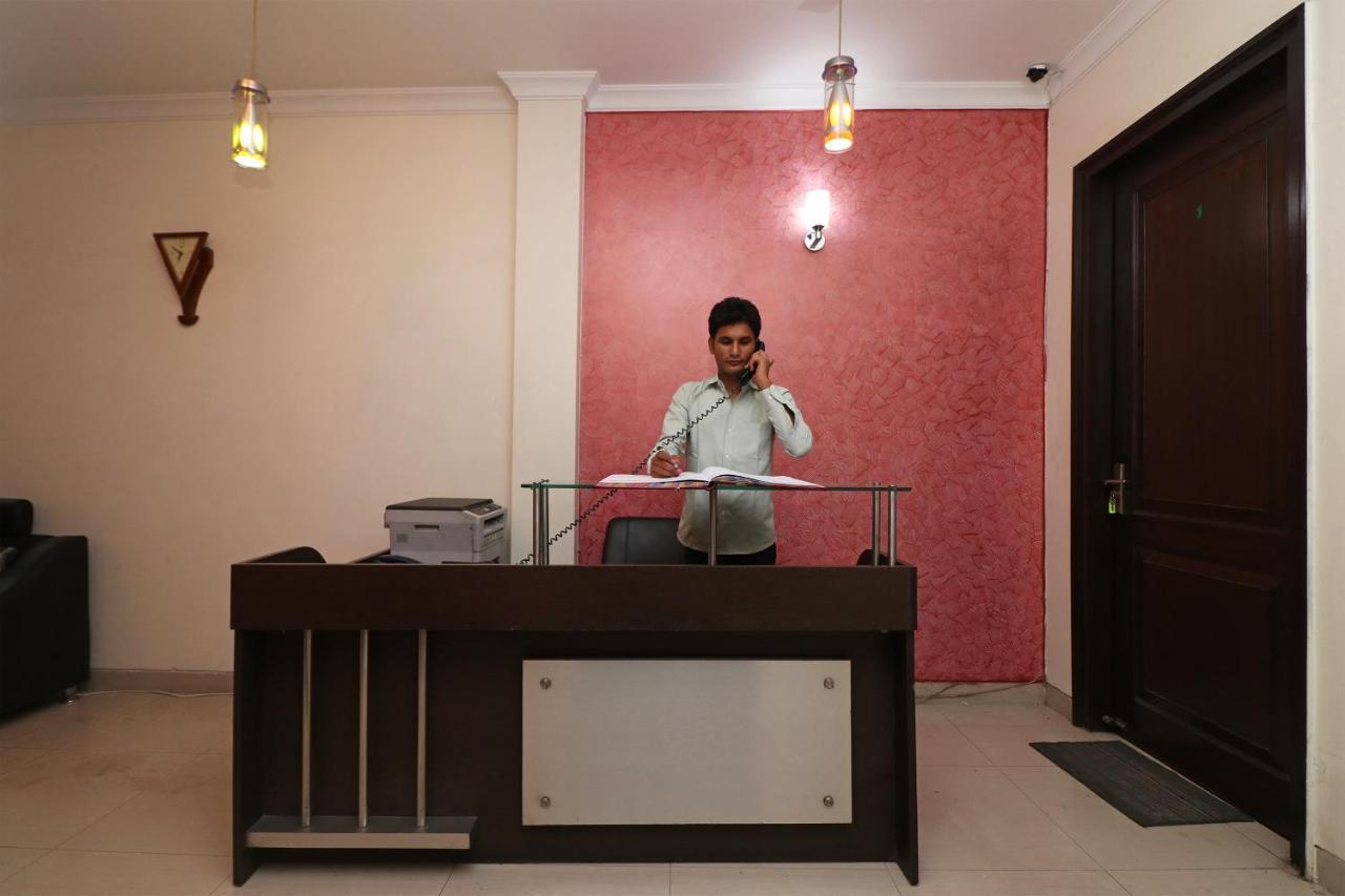 Oyo Shweta Near Appu Ghar 3*