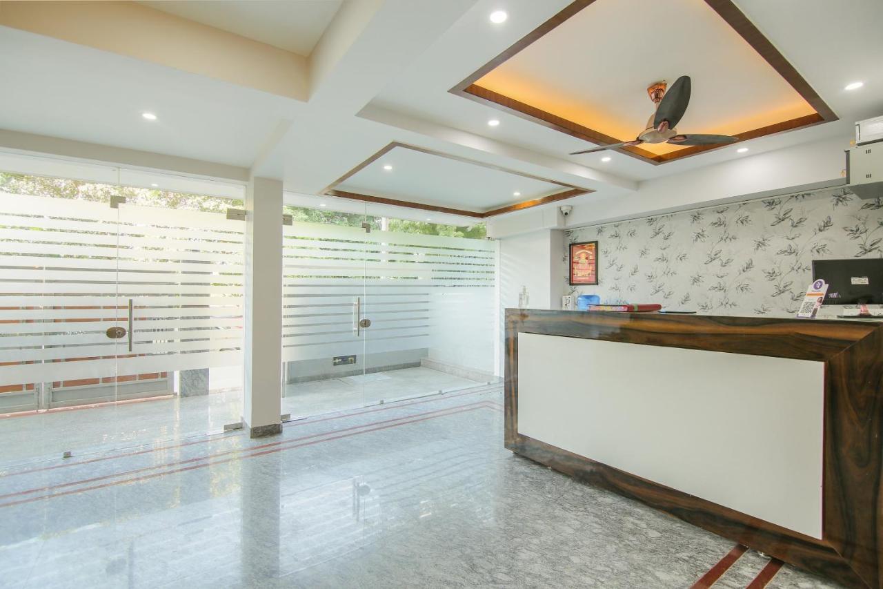 Super Collection O Corporate Near Omaxe Celebration Mall Hotel Gurgaon