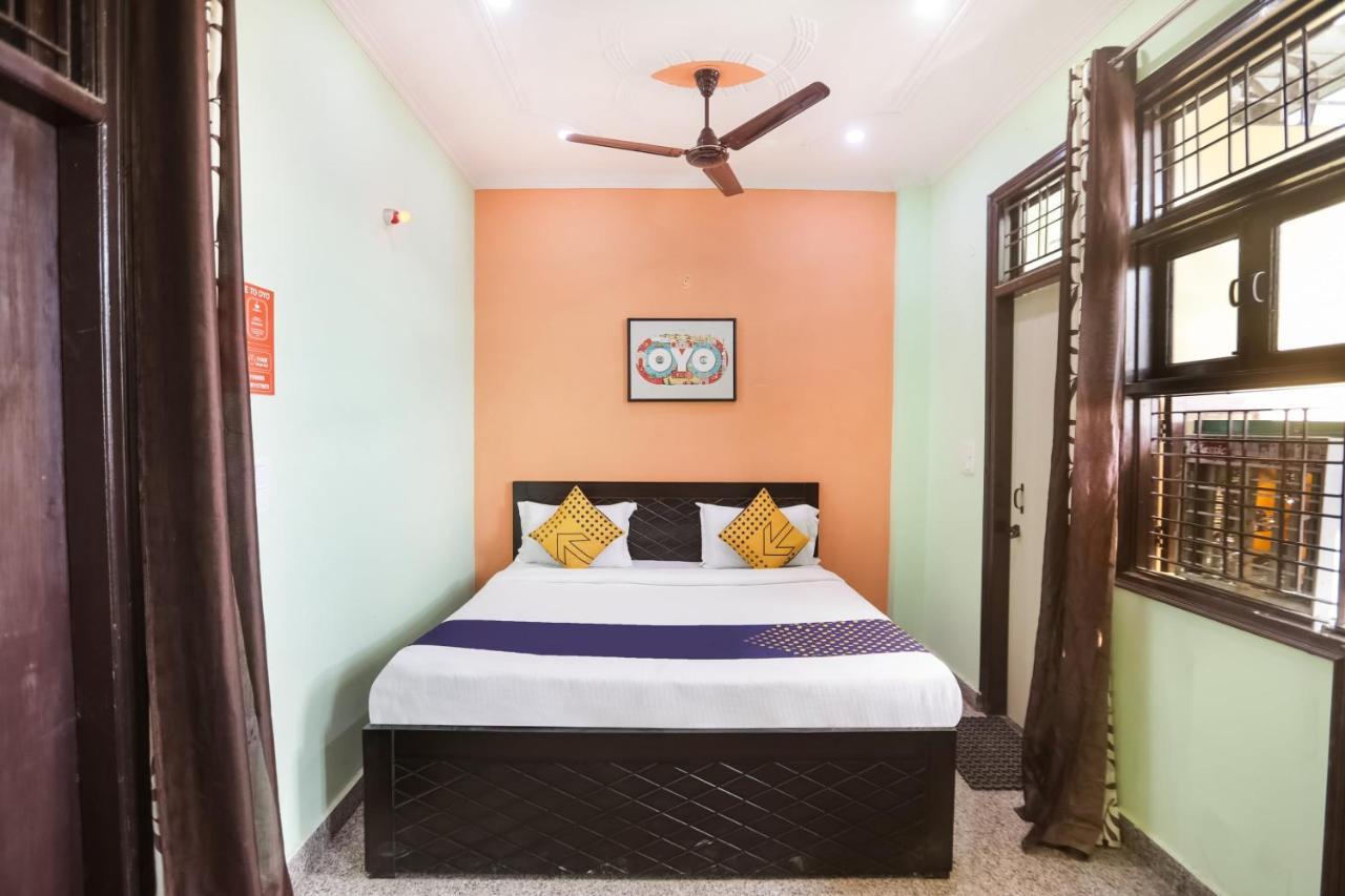 Spot On Main View Near Leisure Valley Park Gurgaon
