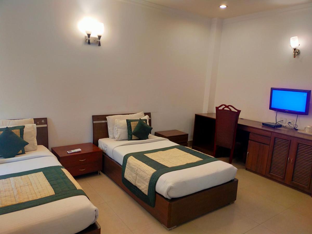 Amisa Golf Course Road Mg Road