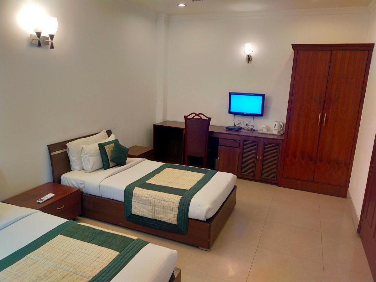 Amisa Golf Course Road Mg Road Gurgaon