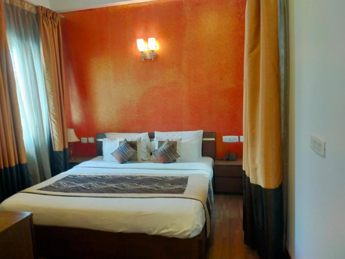 Amisa Golf Course Road Mg Road 3* Gurgaon