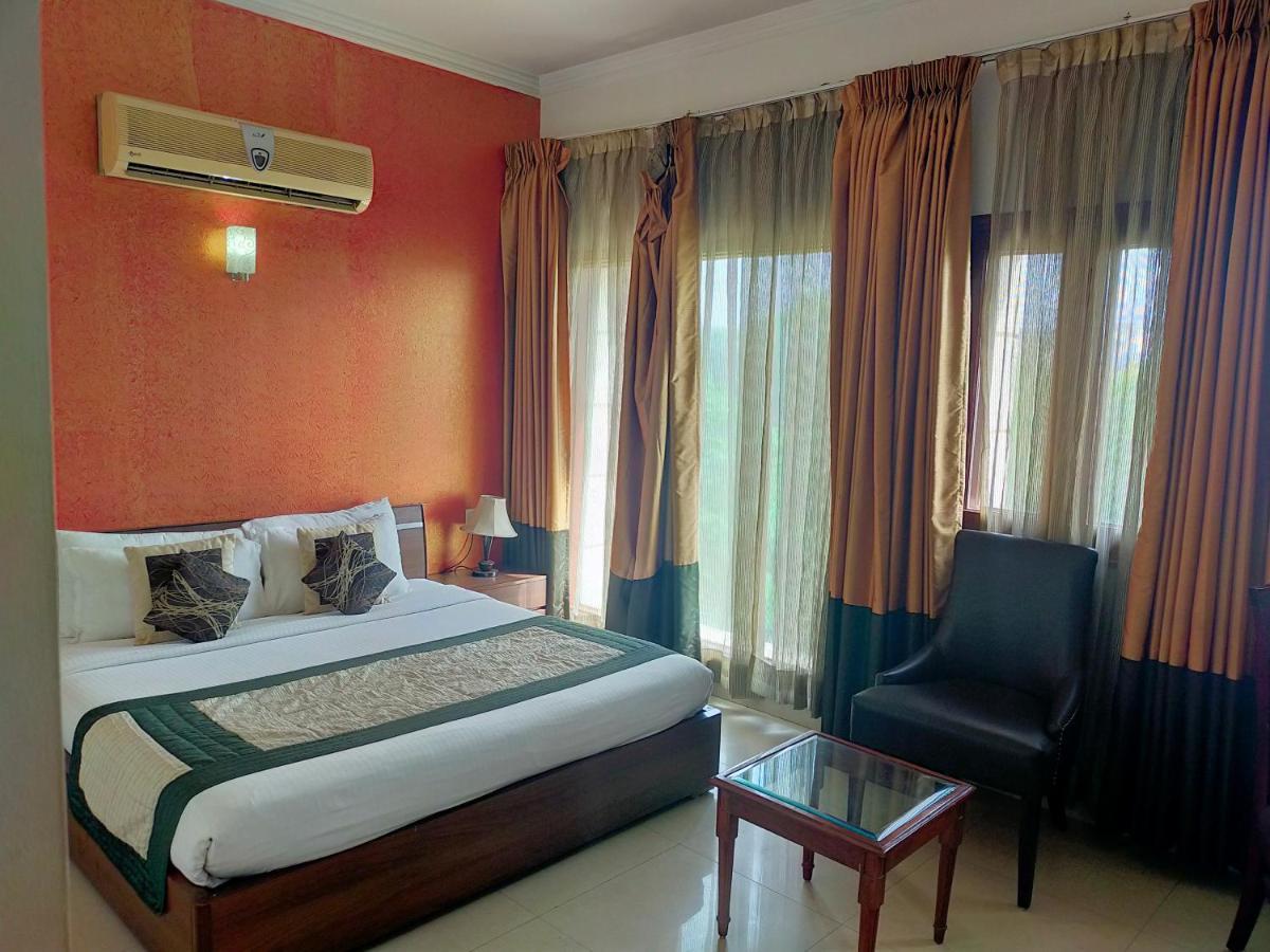 Amisa Golf Course Road Mg Road Gurgaon
