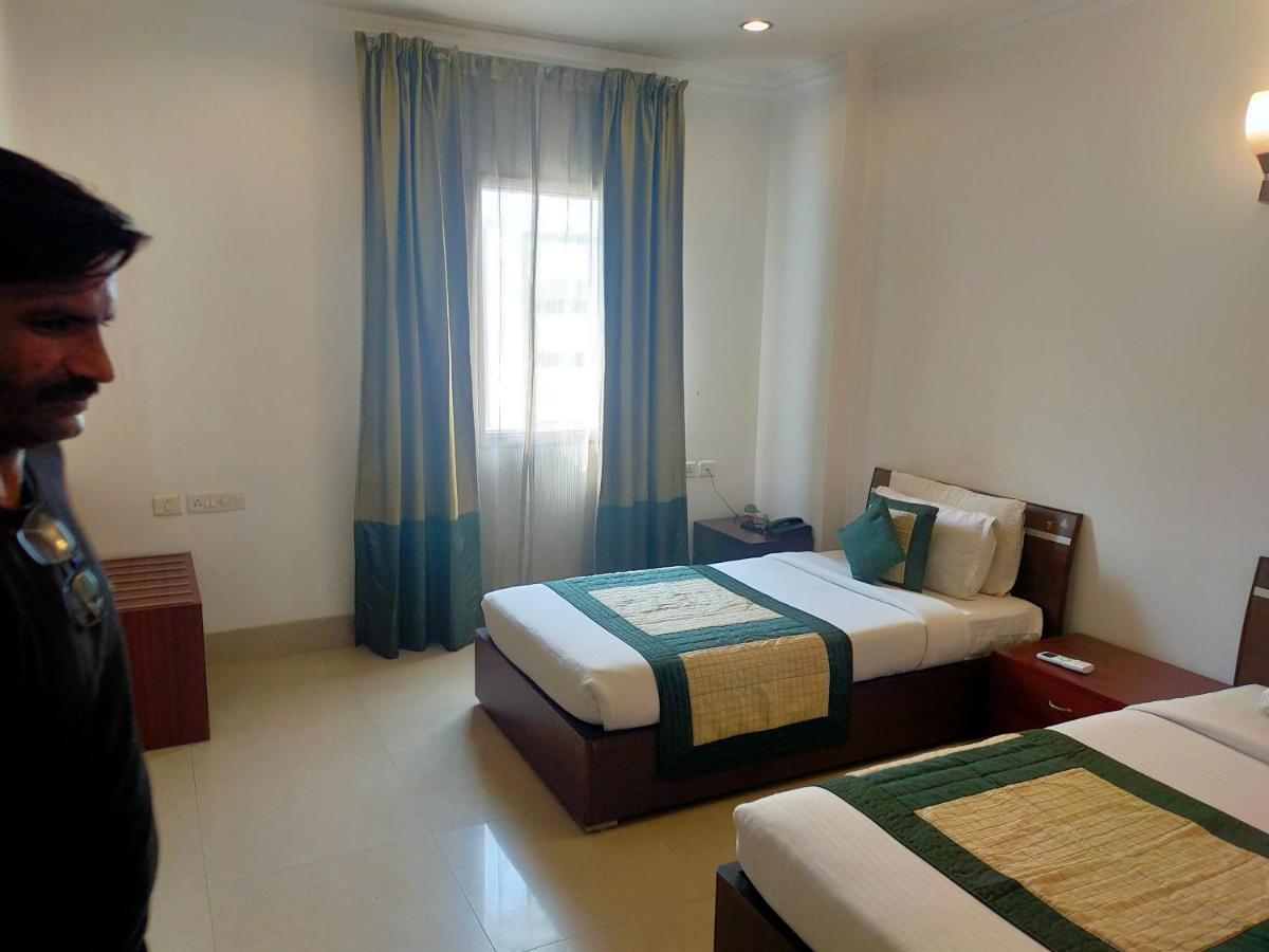 Amisa Golf Course Road Mg Road Gurgaon