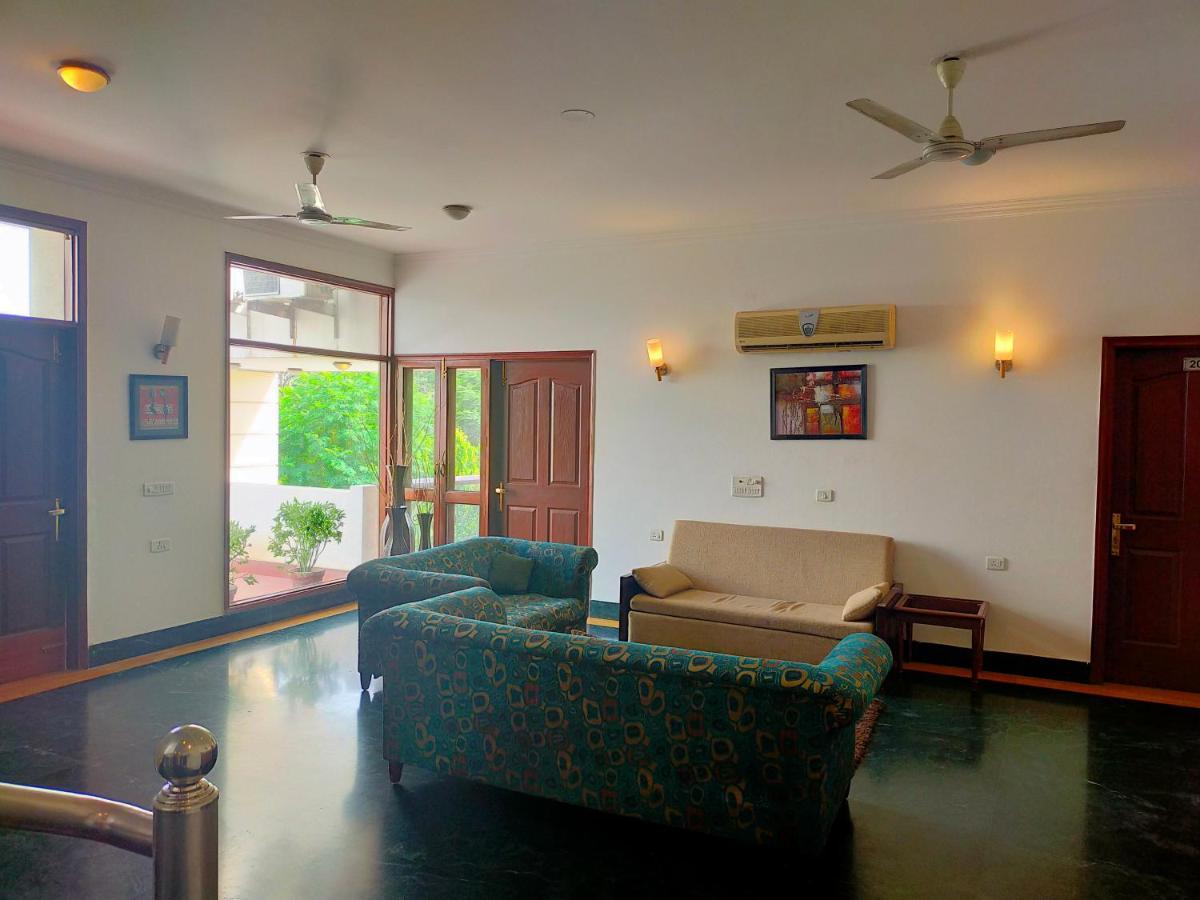 Amisa Golf Course Road Mg Road Gurgaon