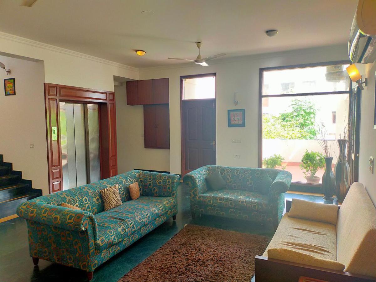 Hotel Amisa Golf Course Road Mg Road 3*