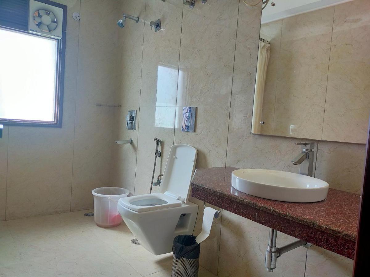 Amisa Golf Course Road Mg Road Gurgaon