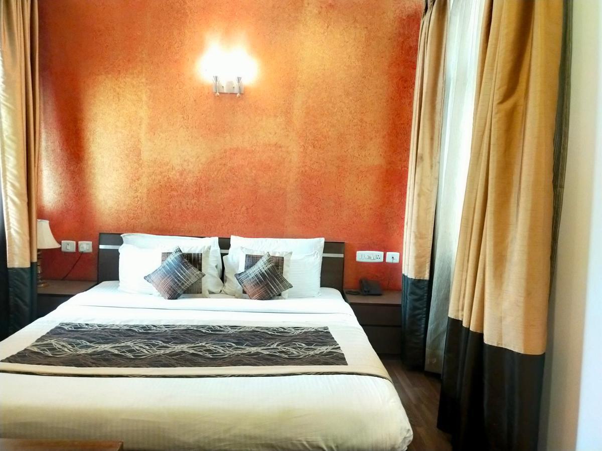 Amisa Golf Course Road Mg Road Gurgaon