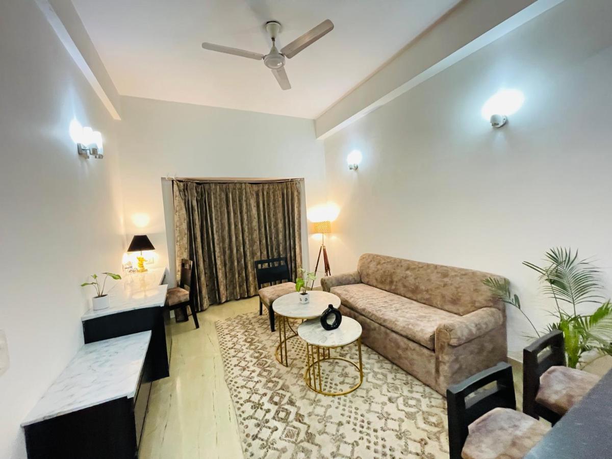 Bedchambers Serviced Apartments, Sector 40 *