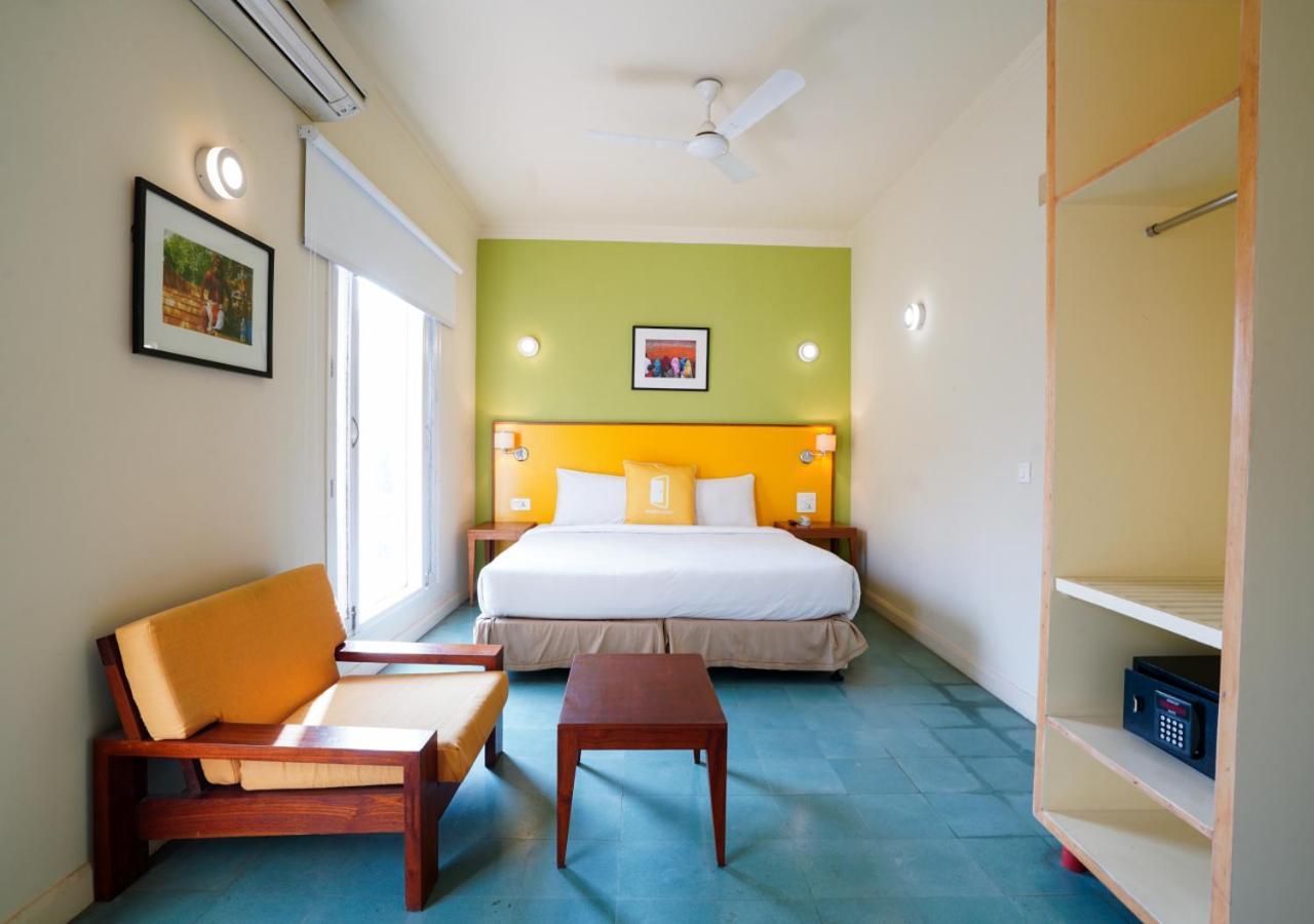 Bloom Boutique L Signature Towers Hotel