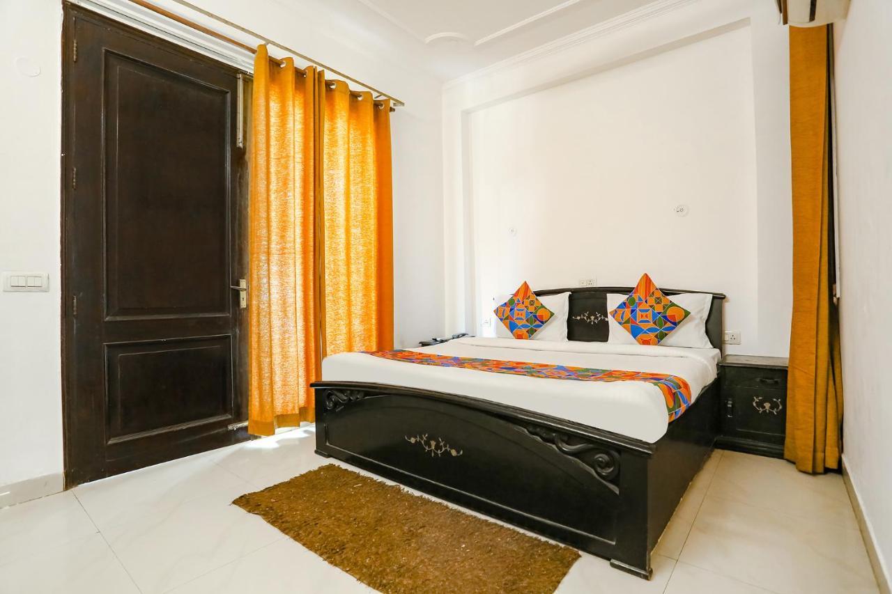 Fabhotel Velvet 3*