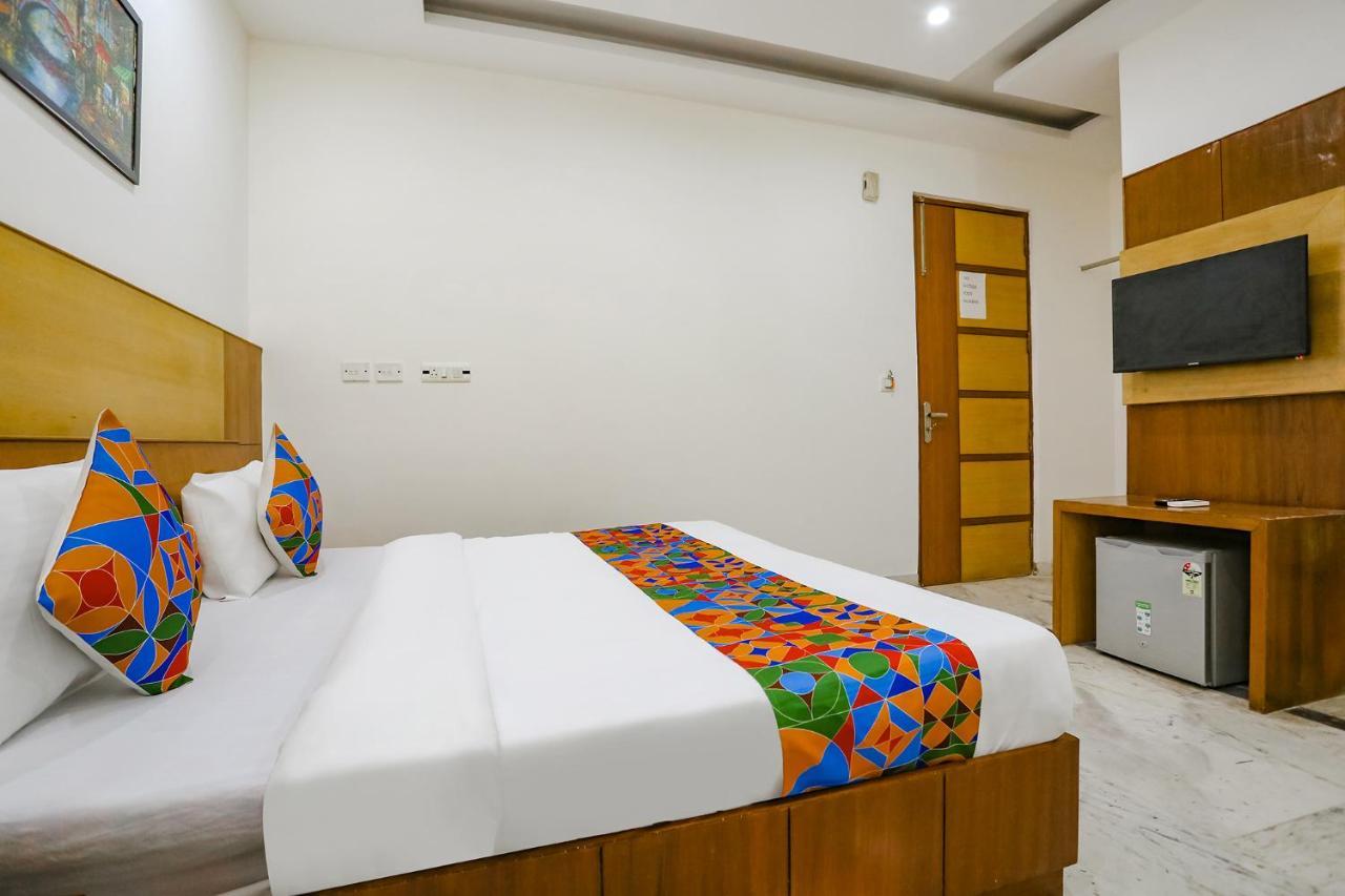 Oyo Townhouse 1095 Birdhouse Hotel Gurgaon