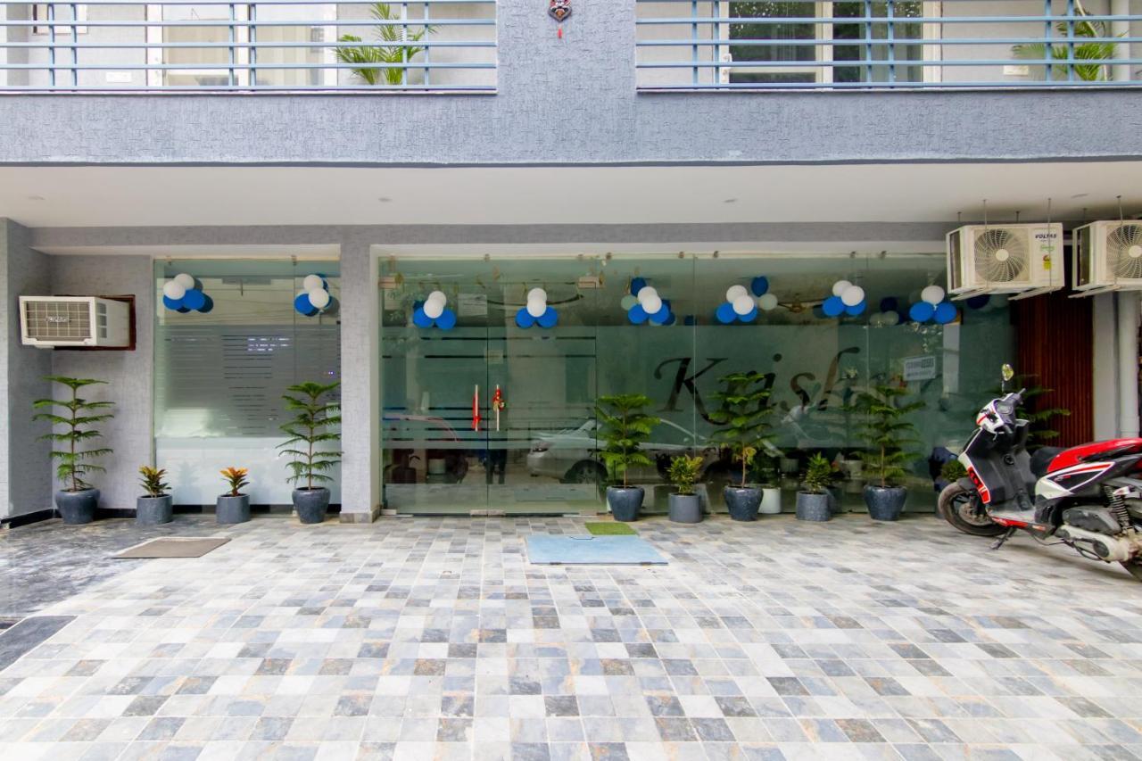 Breezy Serviced Medanta * Gurgaon