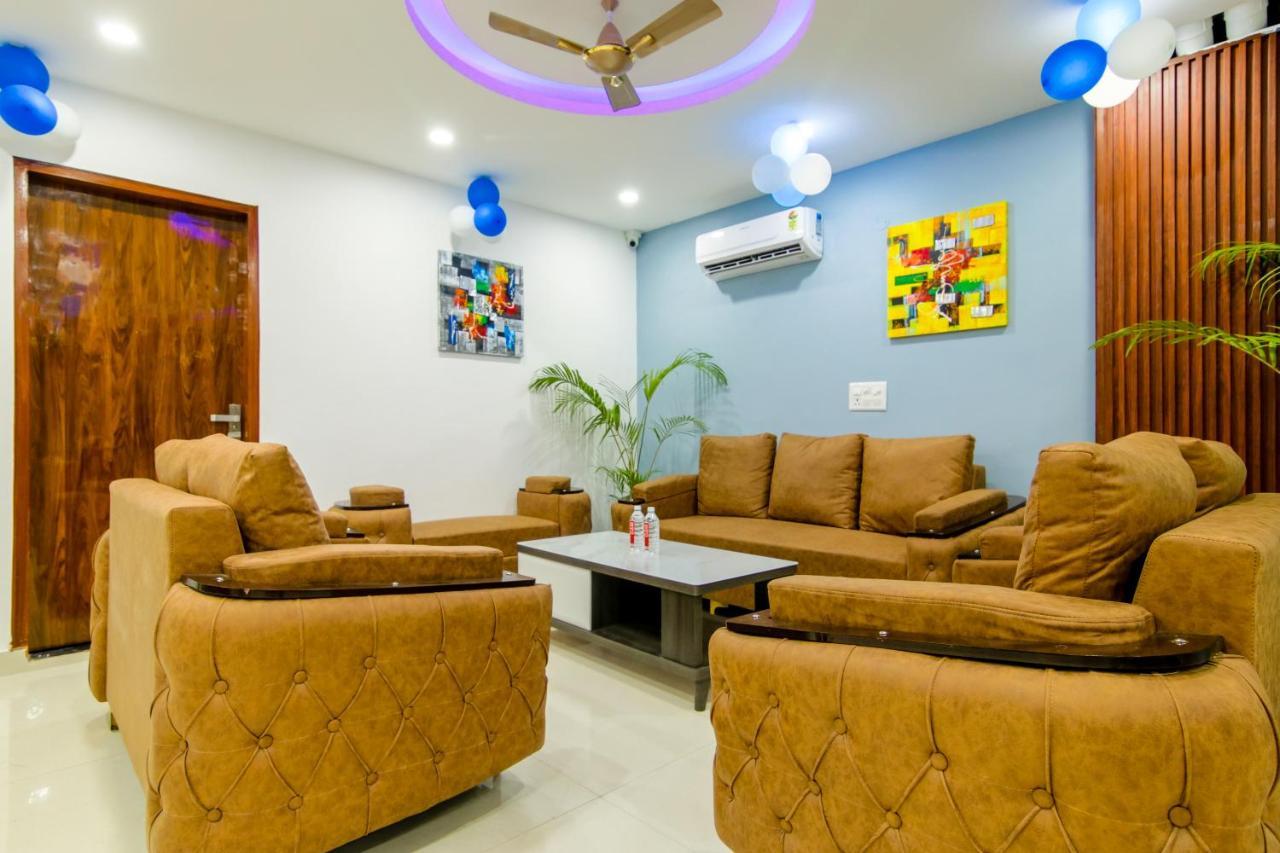 Breezy Serviced Medanta Guest house