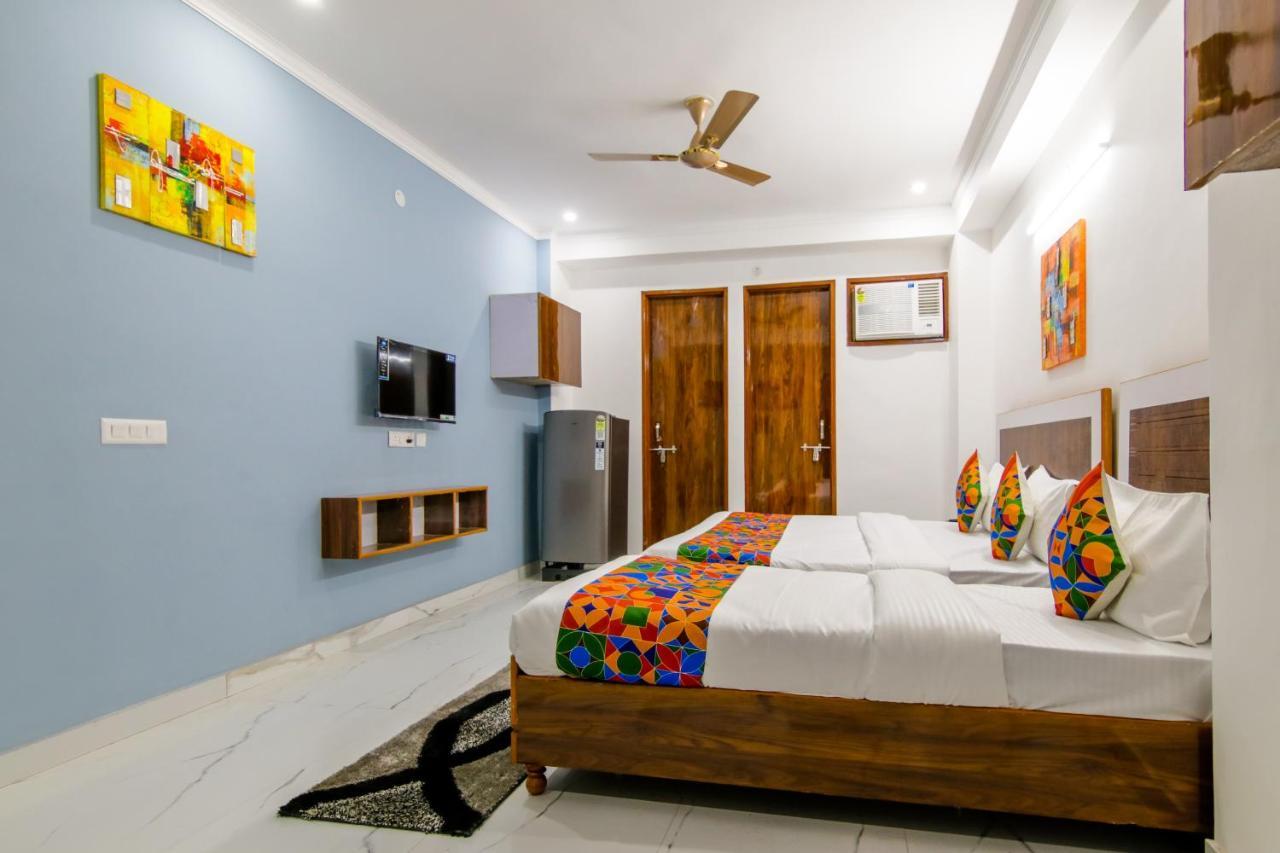 Guest house Breezy Serviced Medanta *