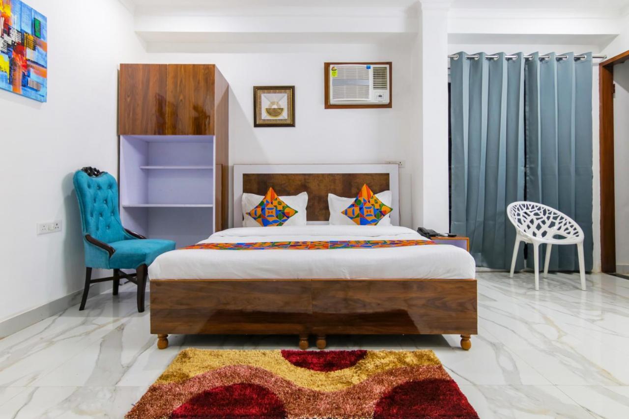Guest house Breezy Serviced Medanta *