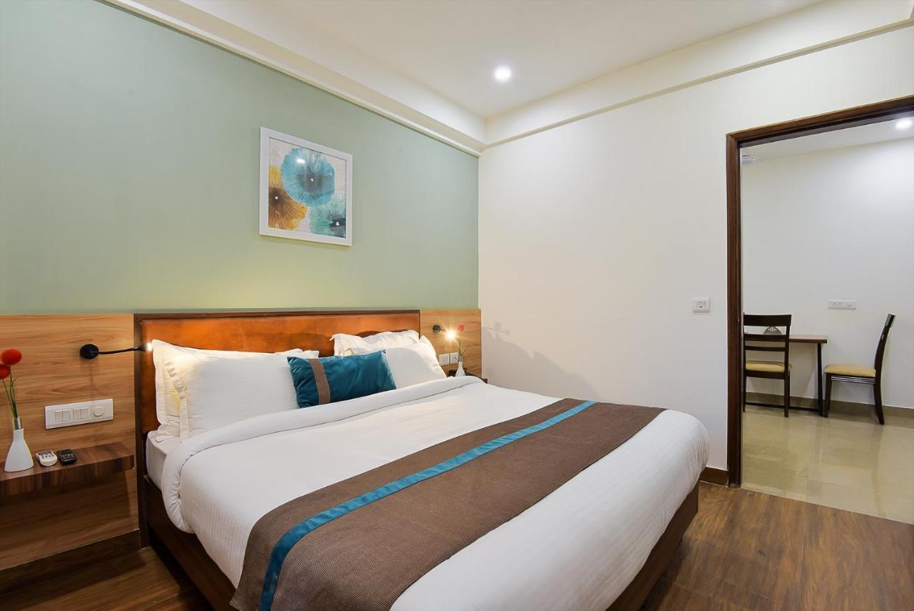 Residences By Limon