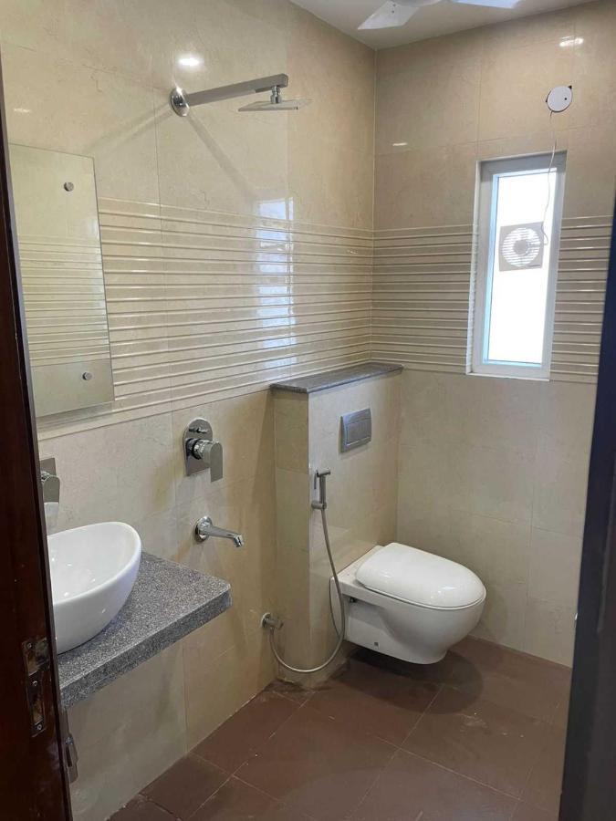 Hotel O Daffodils Near Aravali Biodiversity Park