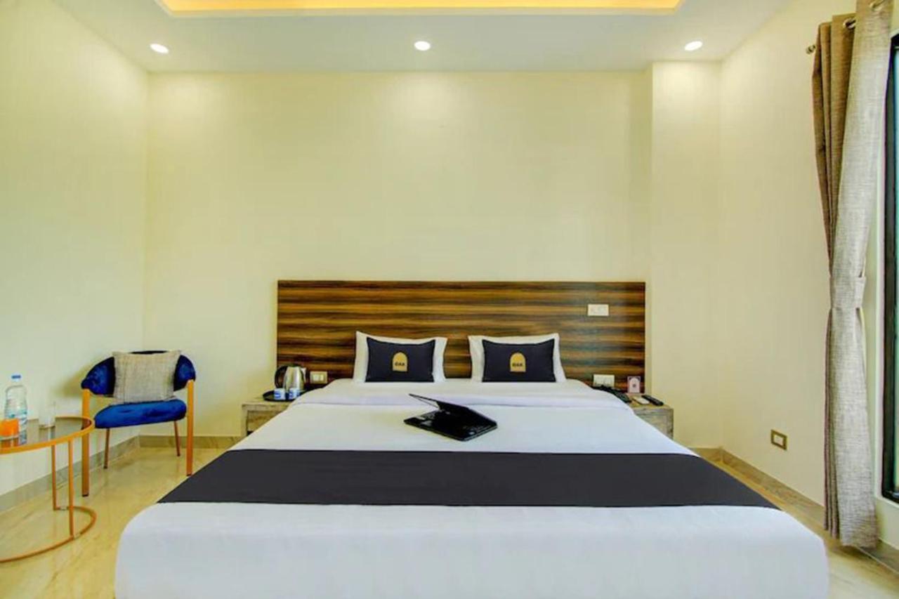 Elite Oak Hotel Gurgaon