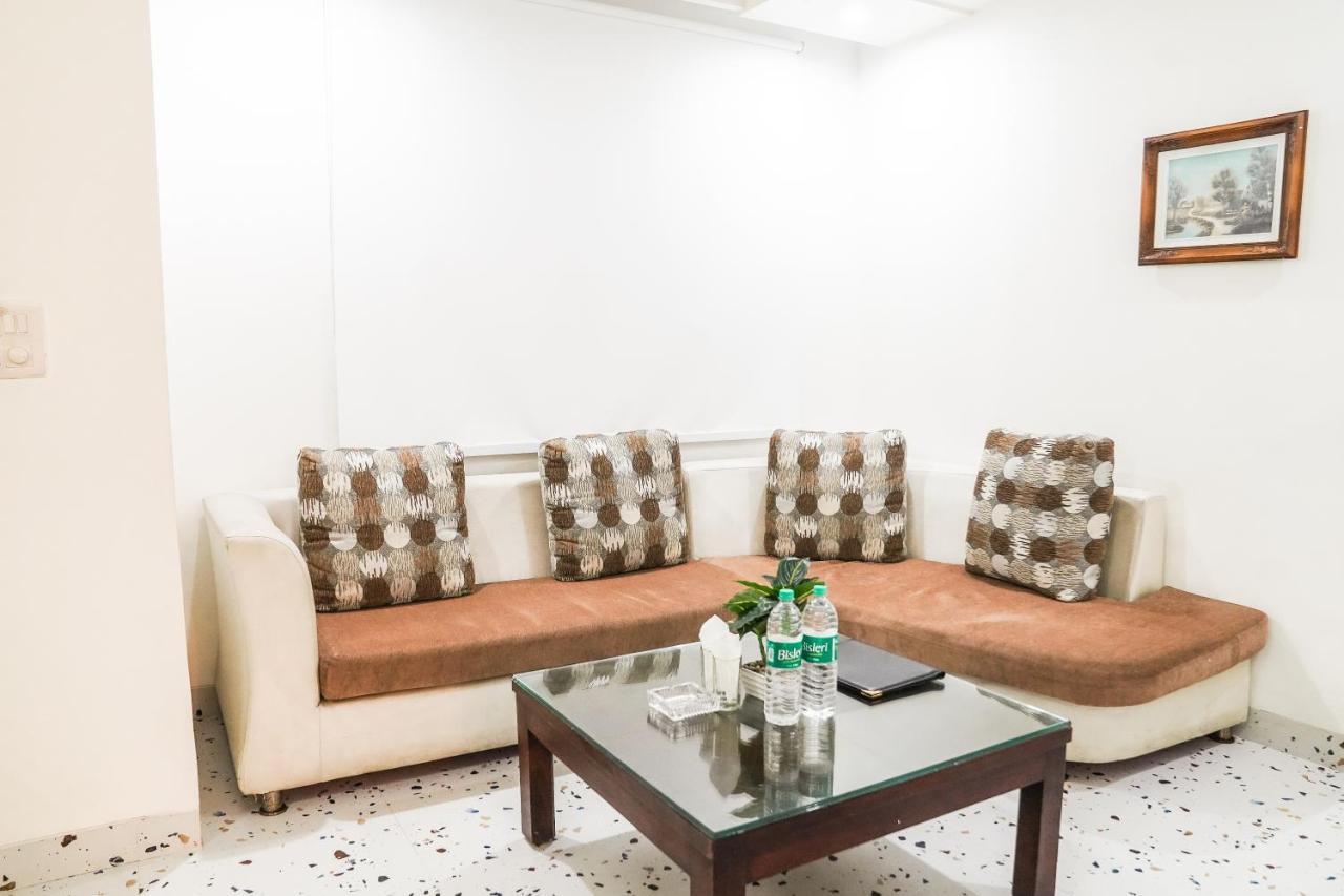 Guest house Asian Iffco Metro Station Gurugram 3*