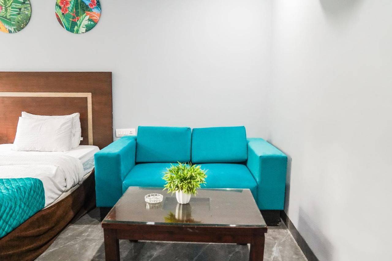 Asian Iffco Metro Station Gurugram Guest house Gurgaon