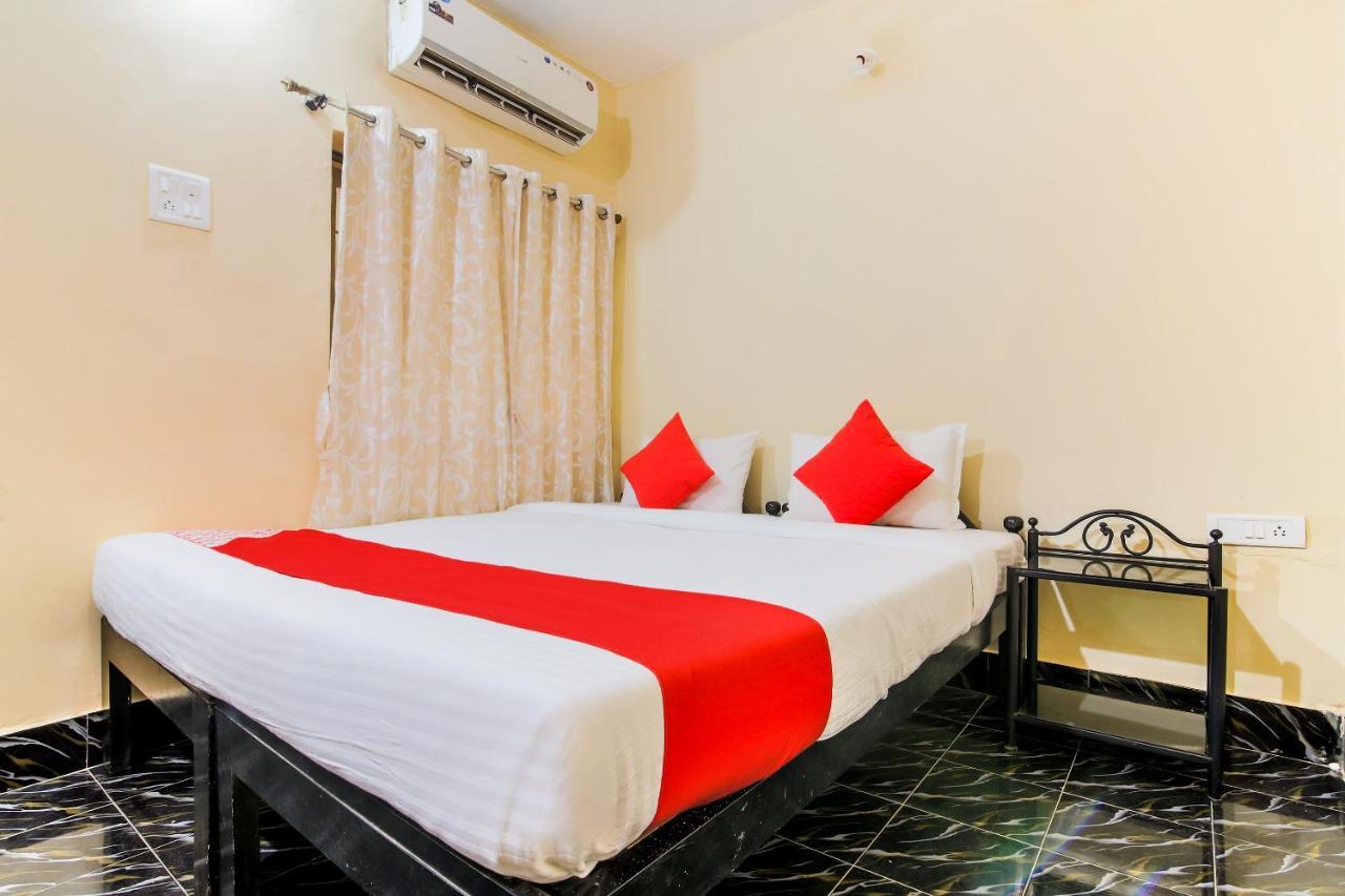 Oyo Flagship 7686 Rose Garden Standard 3* Gurgaon