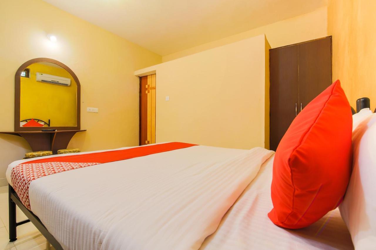 Oyo Flagship 7686 Rose Garden Standard Hotel 3*