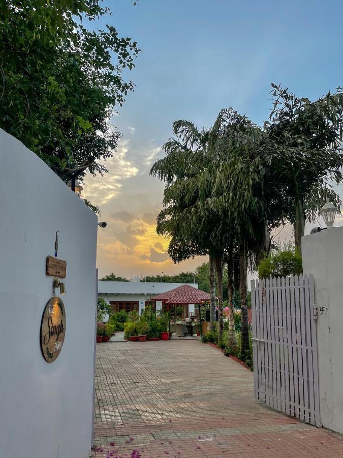 The Singh Farm Cosy Private Pool Farm * Gurgaon