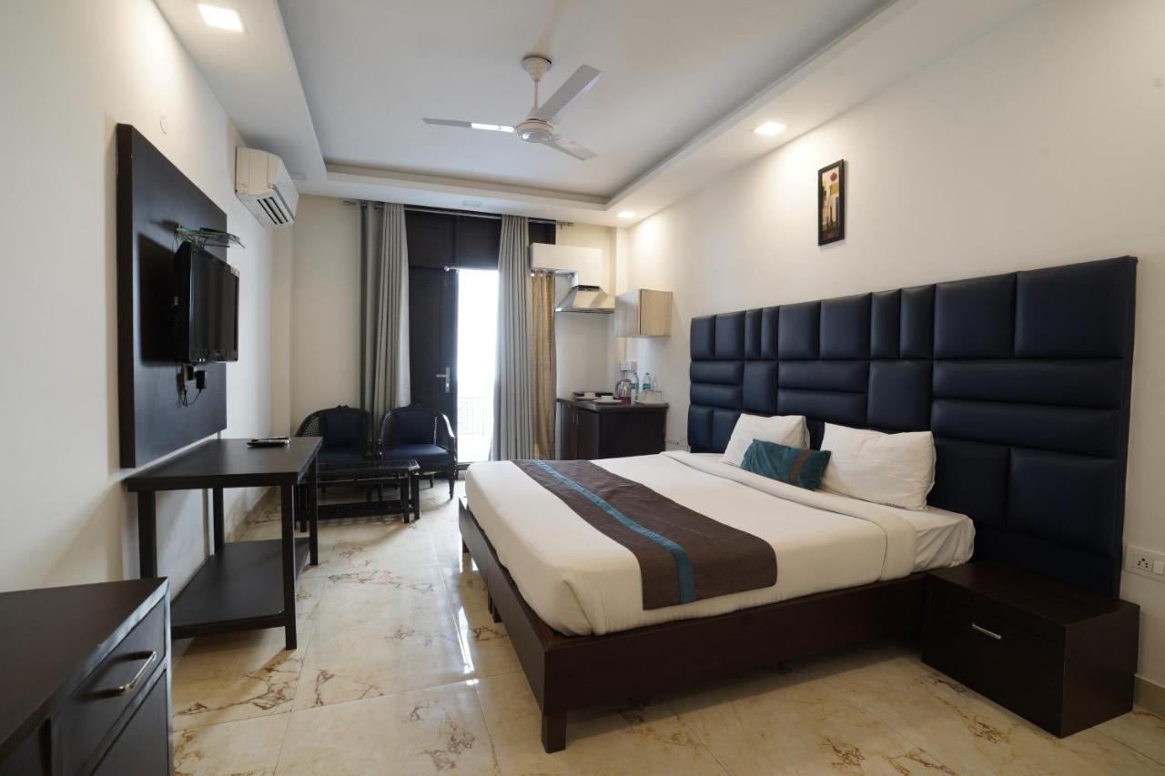 Park Dlf Phase 2, Cyber City,
