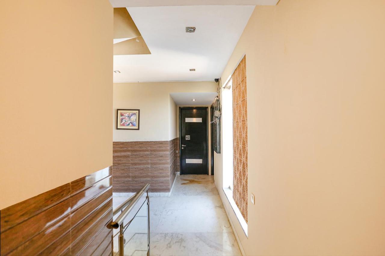 Hotel Fabhotel Posh Classic