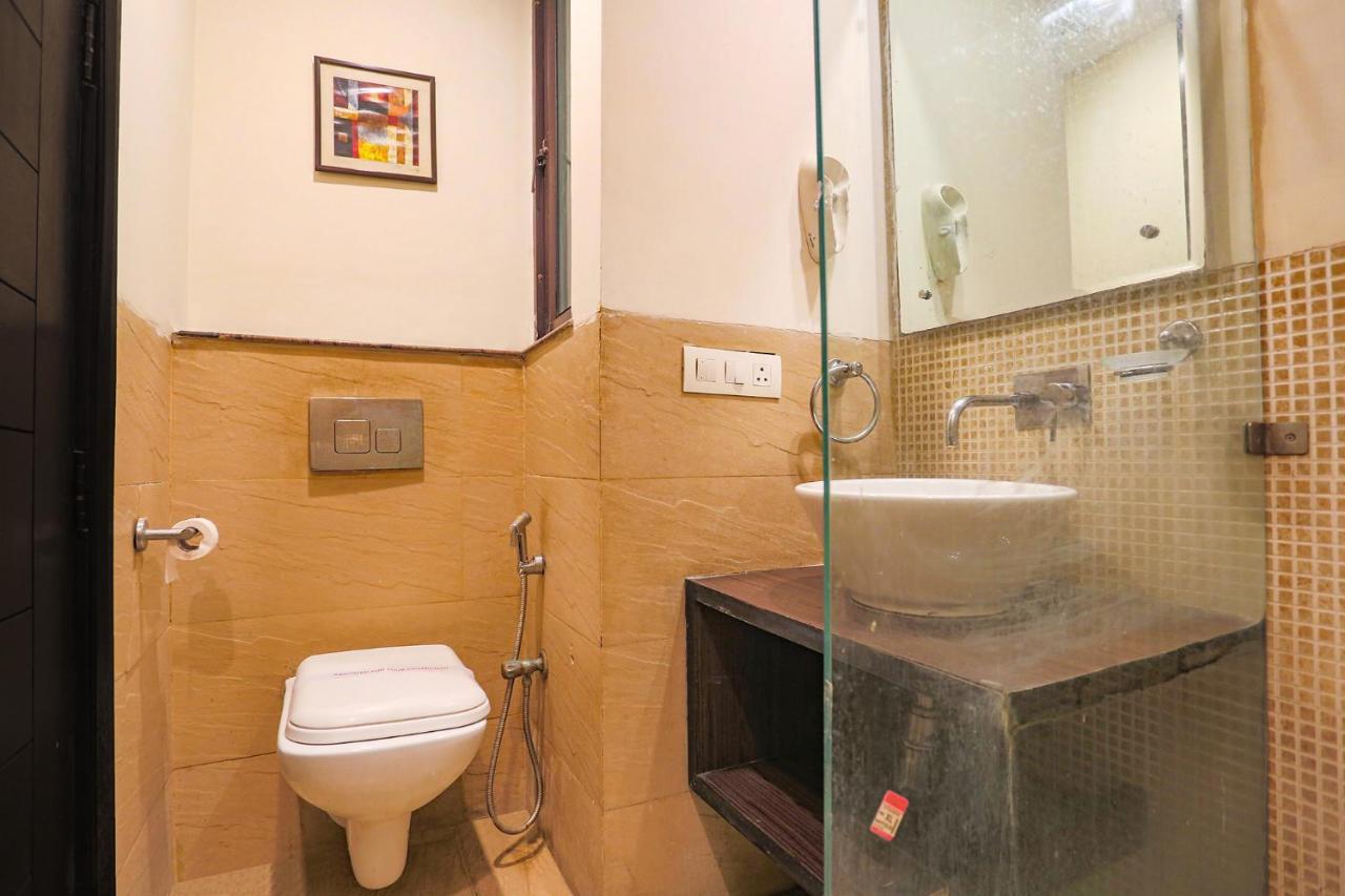 Fabhotel Posh Classic Gurgaon