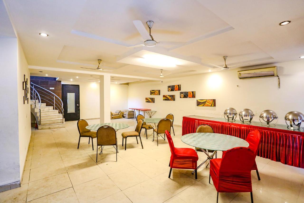 Fabhotel Posh Classic Hotel