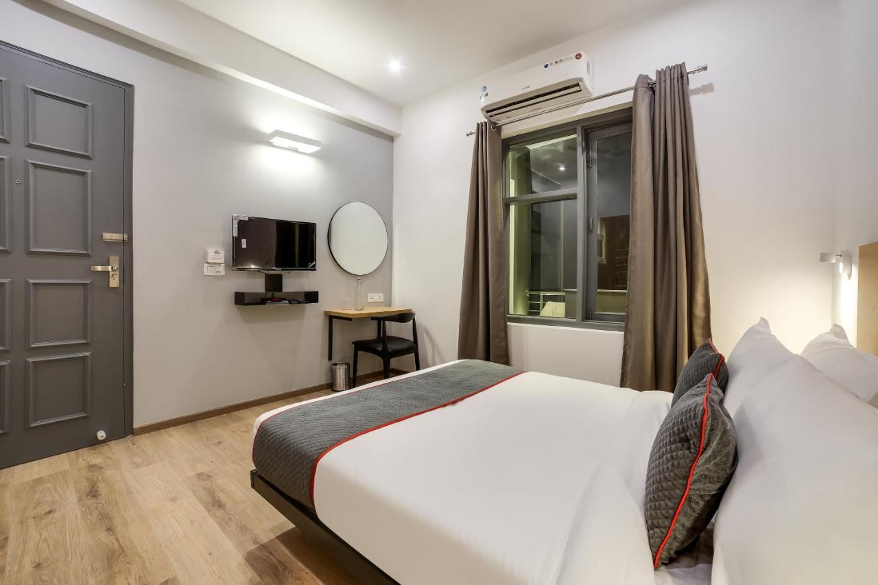 Townhouse Unitech Cyber Park Near Omaxe Celebration Mall