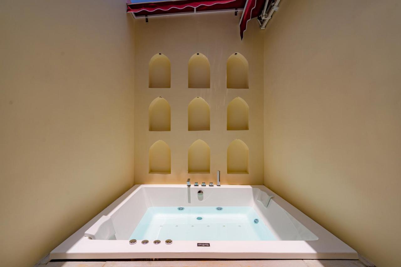 Khohar Haveli With Complimentary Breakfast And Outdoor Pool Gurgaon