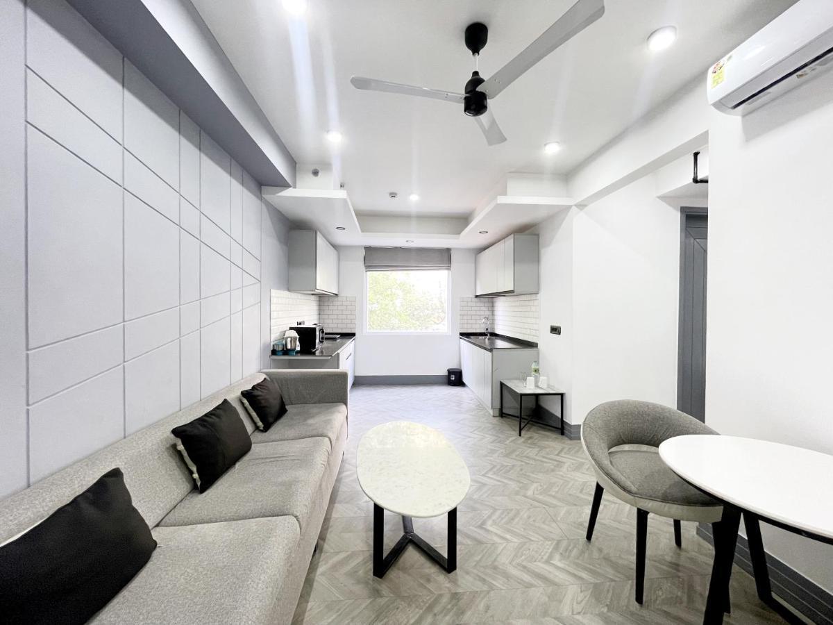 Apartment Bedchambers Luxurious Serviced In *