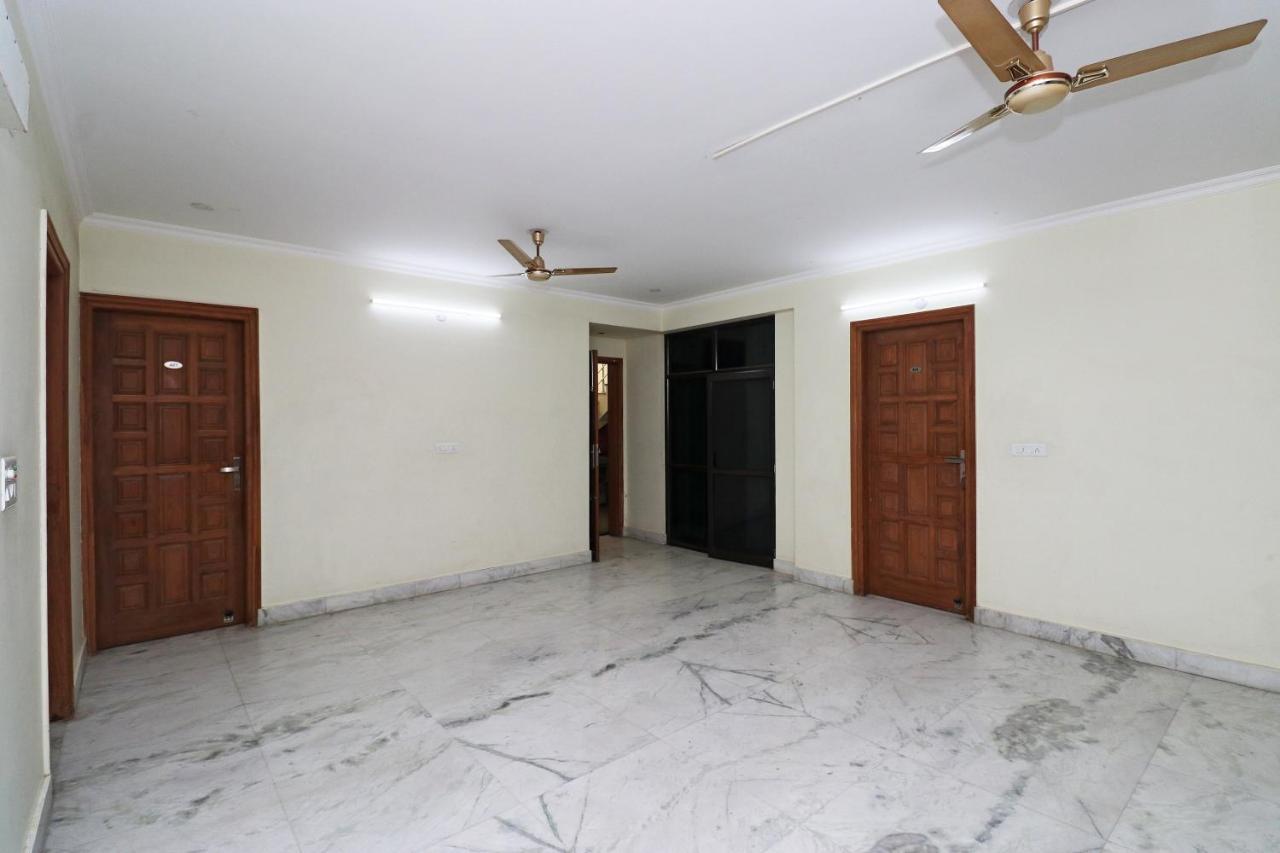 Collection O Galaxy Near Omaxe Celebration Mall Gurgaon