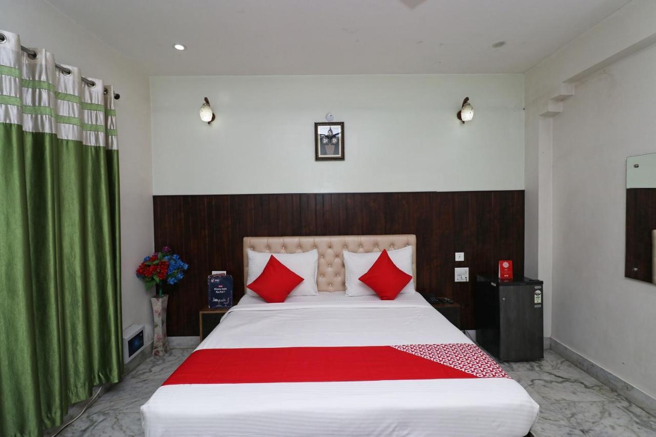 Hotel Collection O Galaxy Near Omaxe Celebration Mall