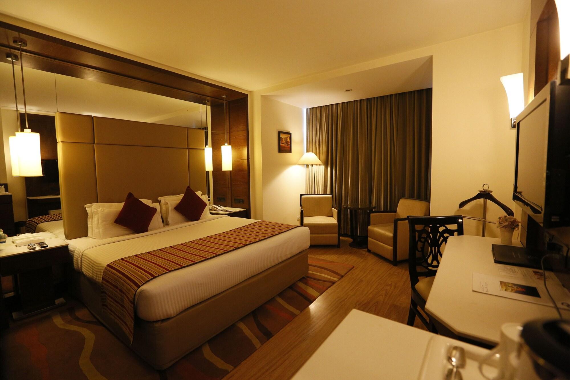 Park Airport Hotel 4*