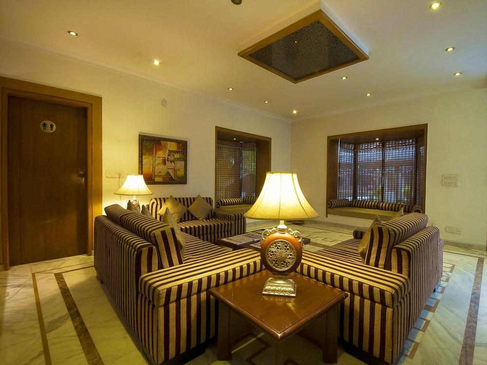 Siris 18 Hotel