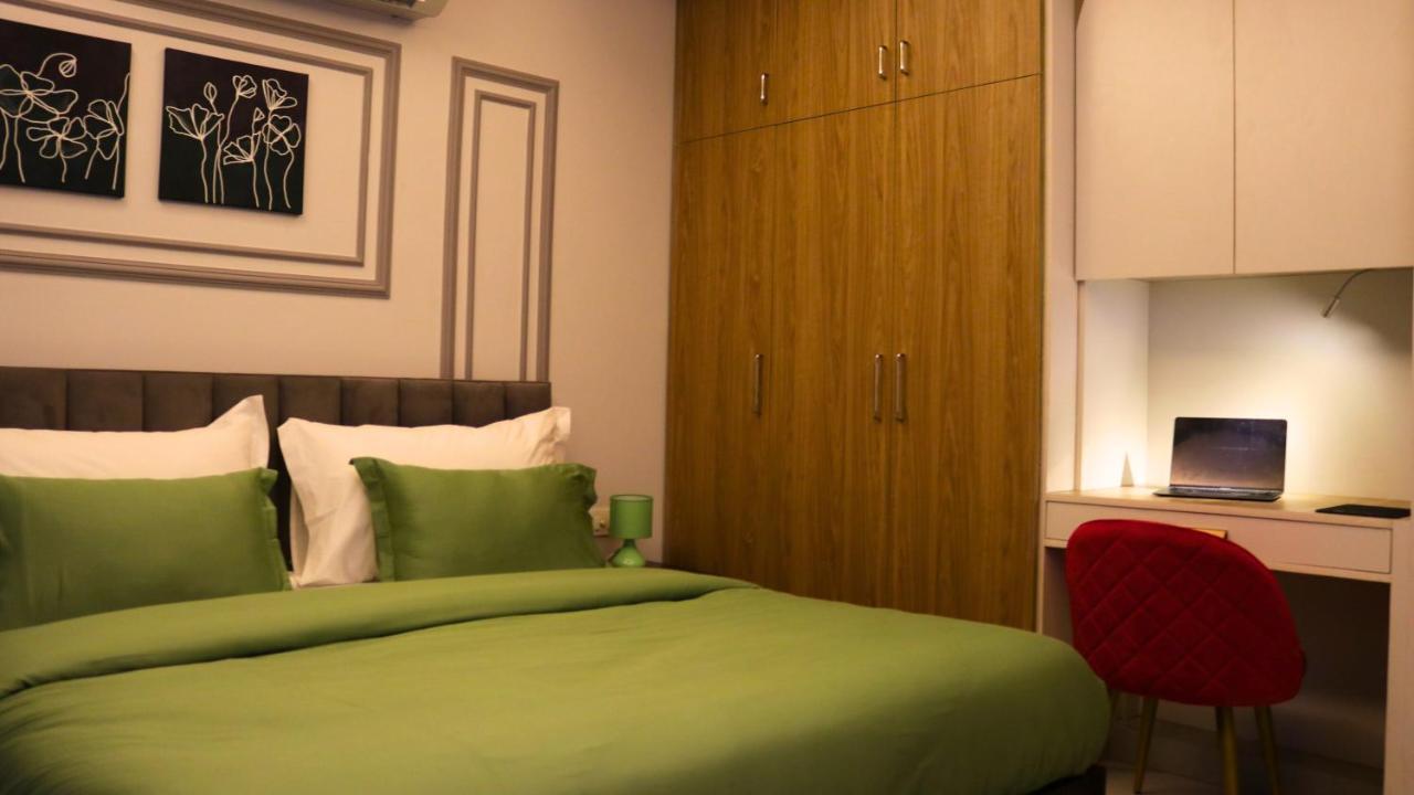 Ava And Corporate 3* Gurgaon