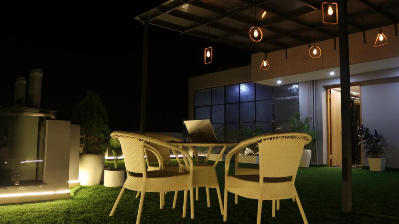 Hotel Ava And Corporate
