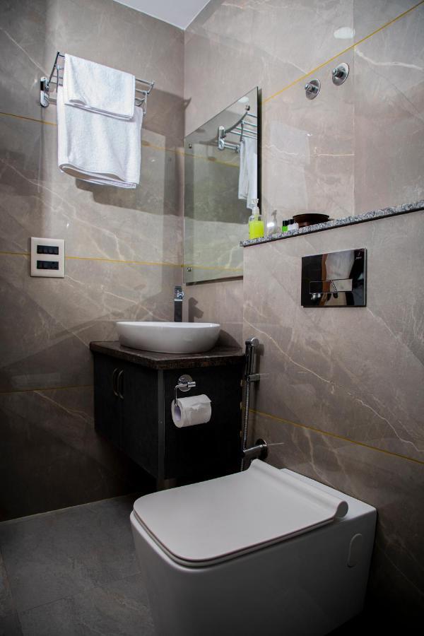 Dev Royale Hotel