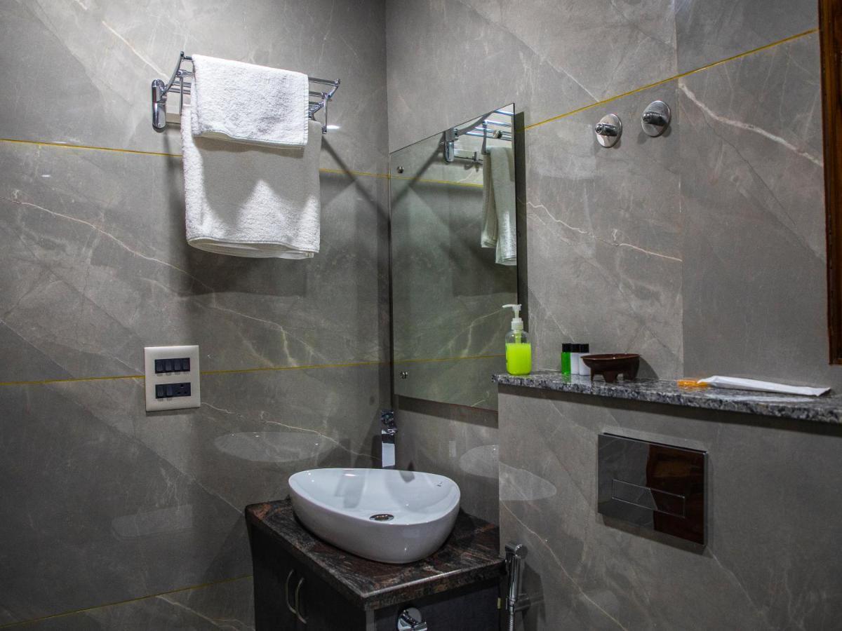 Dev Royale 4* Gurgaon