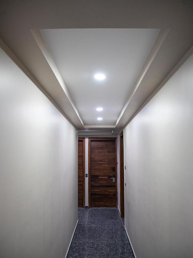 Dev Royale Hotel Gurgaon